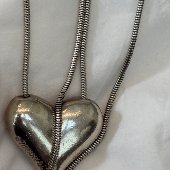 Tiffany sterling silver puffy heart necklace with snake chain with Tiffany pouch - Picture 7 of 10